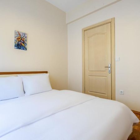 Cozy Flat Near Bagdat Street In Suadiye Istanbul Exteriör bild